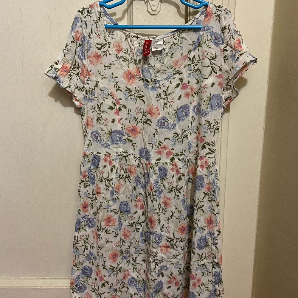 H&M Floral Summer Dress Size: 2